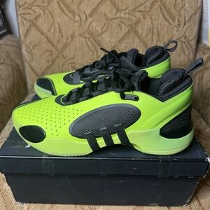 Adidas D.O.N. Issue 5 Basketball Shoe Volt Black |IE7801| Men Size 8.5 MSRP $120